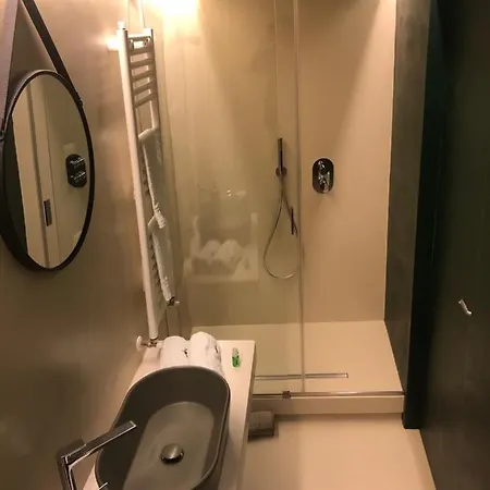 Bed & Breakfast Suite61 *